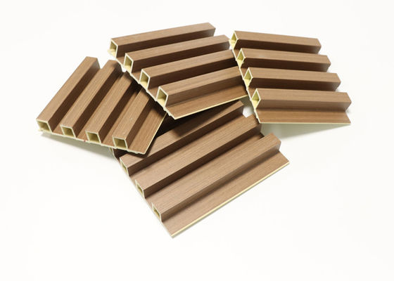 Painel de parede interior do PVC WPC da flauta interna de madeira da grão para a decoração