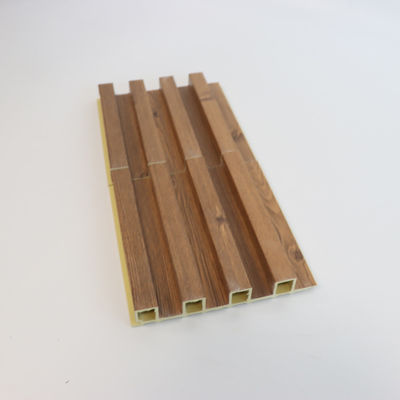 Revestimento de revestimento composto plástico do PVC da madeira interna interior acanelado da decoração do painel de parede de WPC