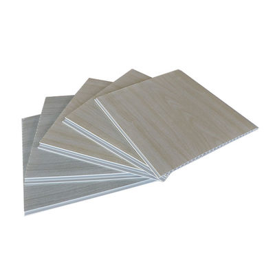 Os painéis interiores decorativos impermeáveis da parede e de teto do Pvc laminaram