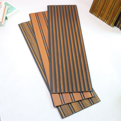 Painel de teto de PVC em relevo 3D para decoração de parede Painel de parede moderno Superfície texturizada Revestimento de parede de PVC Fácil de limpar