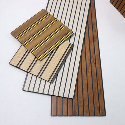 Painel de Teto PVC de Fácil Instalação para Parede Solução Simples para Painel de Parede Economiza Tempo e Mão de Obra Baixo Custo de Instalação Painel de Parede