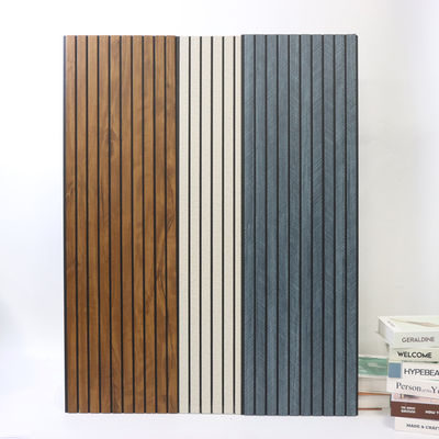 Painel de Teto PVC de Fácil Instalação para Parede Solução Simples para Painel de Parede Economiza Tempo e Mão de Obra Baixo Custo de Instalação Painel de Parede