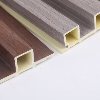 Classe B1 Retardante de Chama 160 painel WPC de 24 mm adequado para projetos de construção interiores e exteriores resistentes ao fogo