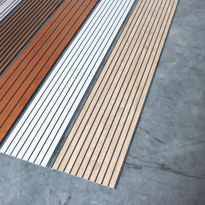 Painel de parede de teto canelado em PVC, resistente à umidade e fácil de instalar, para decoração de parede de teto de interiores modernos