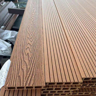 Sistema externo de painéis de parede de WPC Composto de plástico de madeira à prova d'água para revestimento de parede exterior