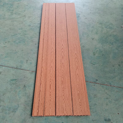 Decking de parede de WPC co-extrudido.