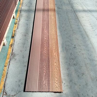 Decking de parede de WPC co-extrudido.