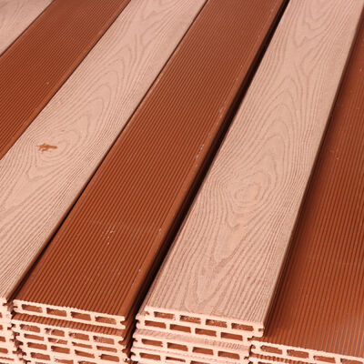 Decking de parede de WPC co-extrudido.