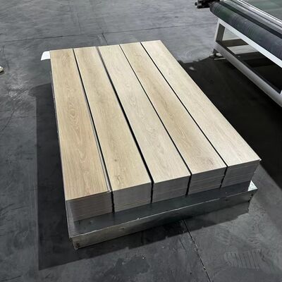 Pisos de pranchas de vinil Spc de luxo de alta qualidade Pisos Spc Brilhante Piso Flotante