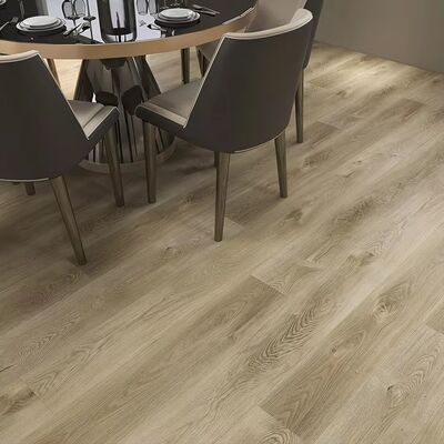 Piso de vinil Sonsill Piso Spc 4-8mm Pisos Lvt Azulejo de vinil de luxo com revestimento protetor