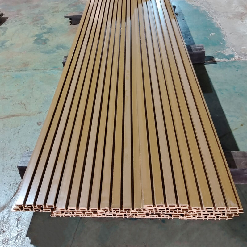 Painel de parede de WPC exterior de alta qualidade Composto de plástico de madeira impermeável para decoração de edifícios