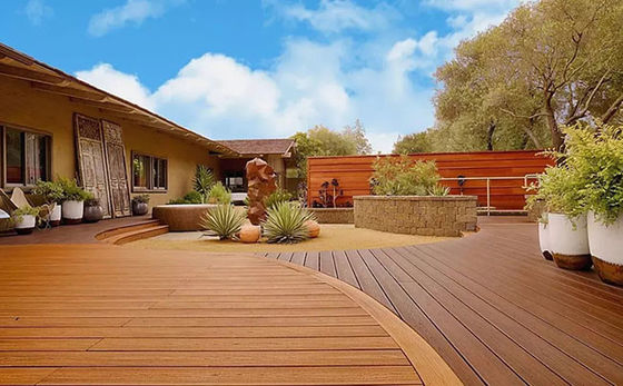 Decking composto plástico de madeira composto das placas de plataforma de 140x25mm para o jardim