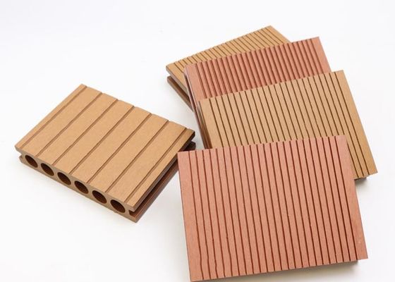 3D gravou o Decking exterior de bloqueio composto do revestimento das telhas WPC