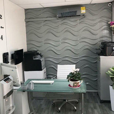 O teto de madeira do painel 5.85m do Pvc da grão fácil instala para o telhado da parede do carro