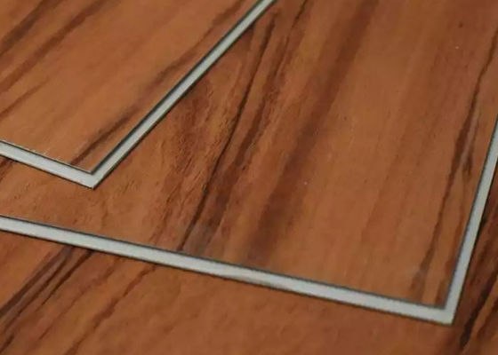 clique de madeira SPC da grão de 180x1220x4mm que pavimenta o revestimento plástico impermeável do PVC