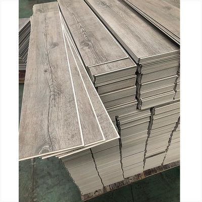 Telhas de assoalho plásticas do assoalho impermeável do clique do revestimento 4mm SPC de 5mm SPC