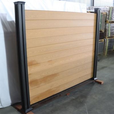 Cerca impermeável Panels For Outdoor de Wpc Mateiral Rotproof