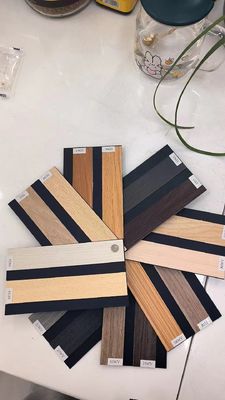 Painel de painel acústico de espessura de 12 mm Painel de parede de ardósia de madeira para decoração residencial