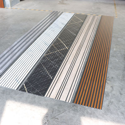 Painel de Parede em PVC à Prova d'Água e Fogo, Leve, Fácil Instalação, Placa de Parede Interior e Exterior para Banheiro, Cozinha e Sala de Estar